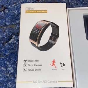 NWT smart fitness bracelet